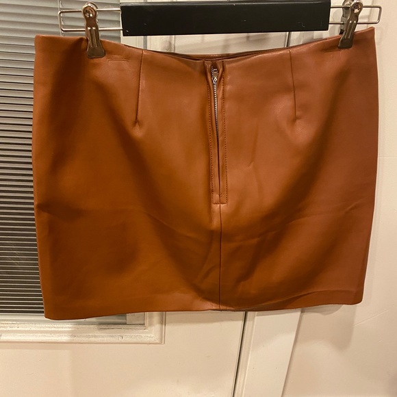 BLANKNYC Leather skirt size 31 - Picture 3 of 4